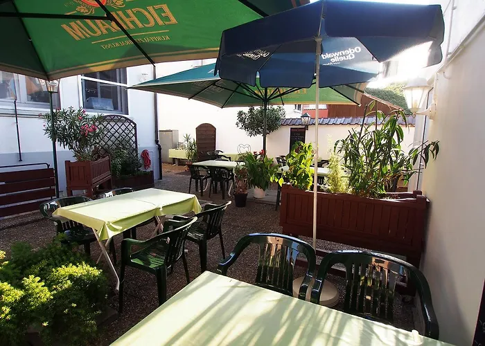 여관 Schillereck 로르슈